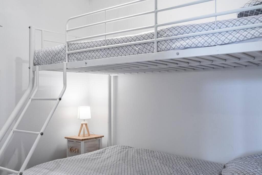 L'Escapade : Charmant T2 -Parking Gratuit, Piscine, Wifi, Clim Gruissan Zewnętrze zdjęcie
